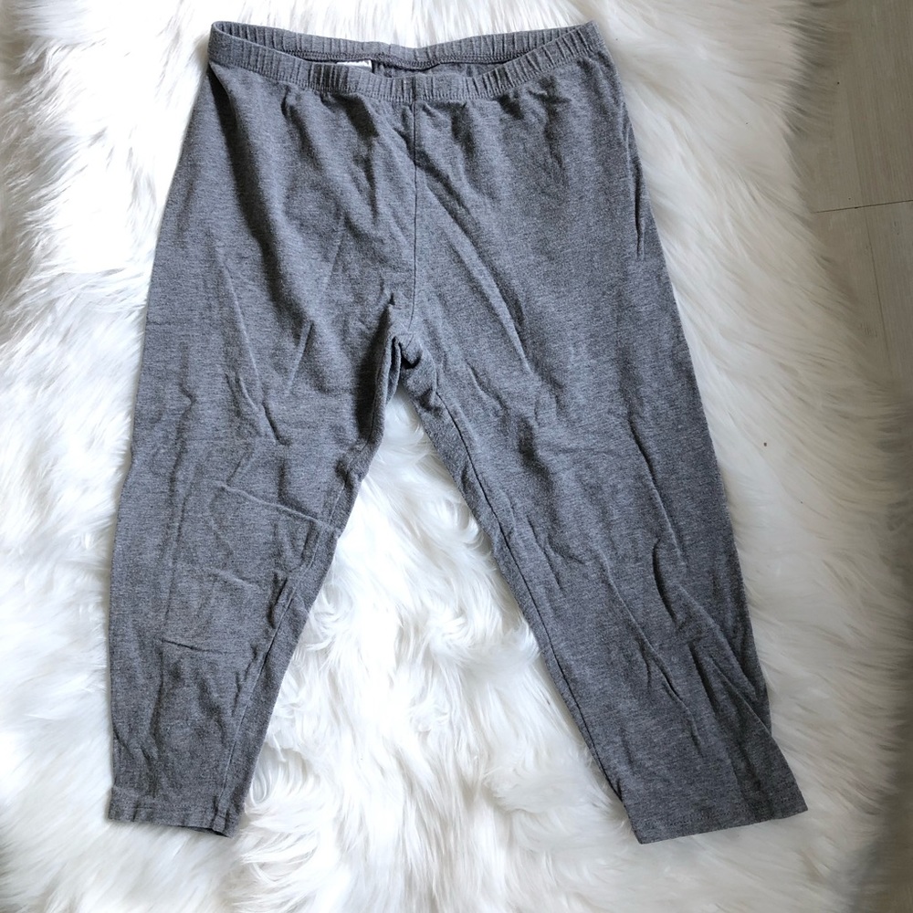 5x$25 Falls Creek Solid Color Capri Leggings, 10-12 - Picture 1 of 3